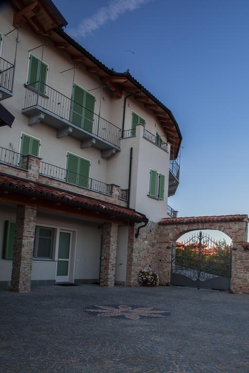 La Rocca Carrù Exterior foto